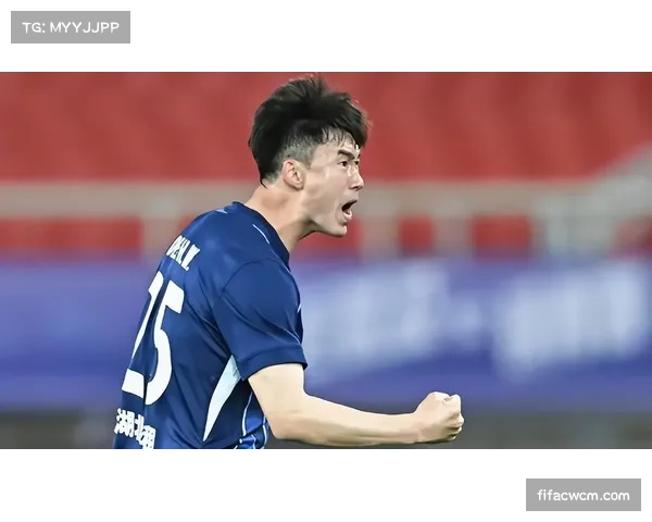 中超冠军主帅执教国足意图明确 观看12强赛后精准点评展现两大优势